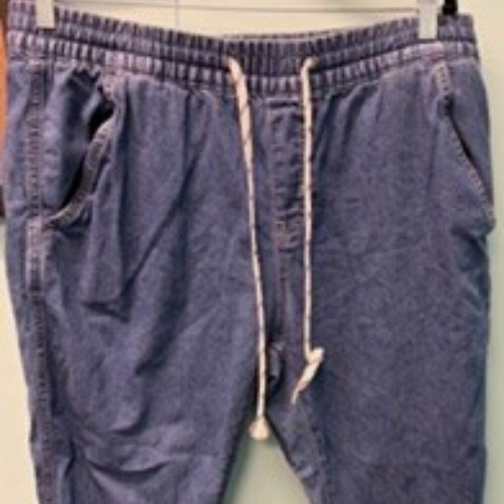 Levi’s Draw Gathered Ankle Denim